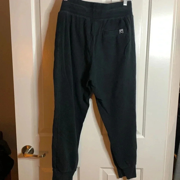 EUC womens PUMA black joggers size medium - Picture 6 of 9